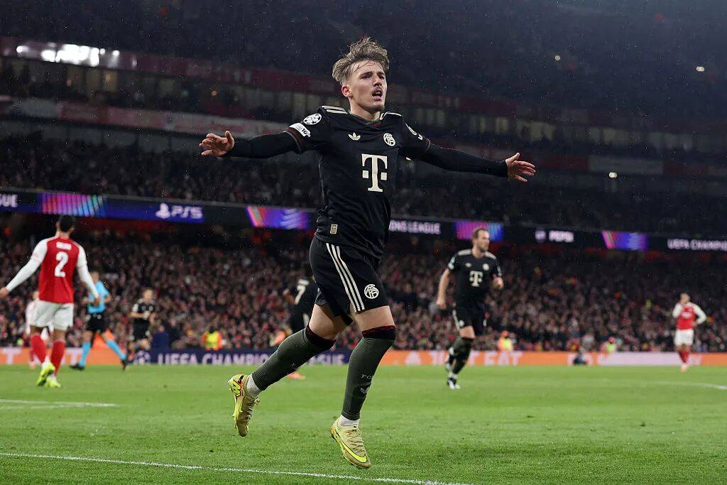 百家乐玩法-包含曼联遭遇客场大败沃特福德，赛季首败遭遇尴尬！的词条